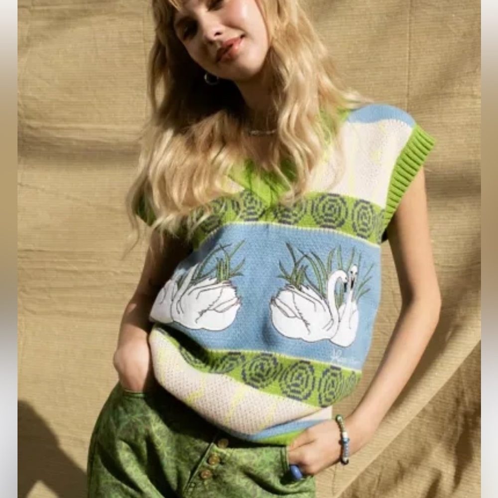 House of Sunny Swan Lake Knitted Vest US size 6 - Picture 3 of 5